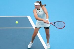 Elena Rybakina Retires with Heel Injury Against Iga Swiatek at Cincinnati Masters