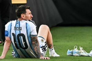 Lionel Messi Casts Doubt on Football Future After Death of Father Jorge
